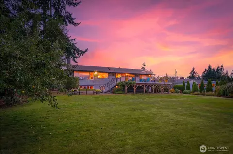Exterior - 8831 Rivercrest Ave, Everett, WA 98208 photo 8 of 11