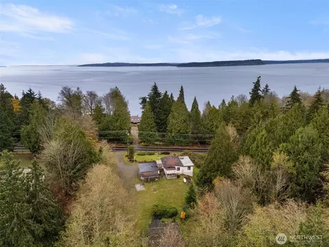 6091 NE Twin Spits Rd, Hansville, WA 98340