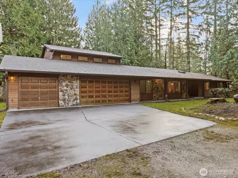 16715 SE 235th St, Kent, WA 98042