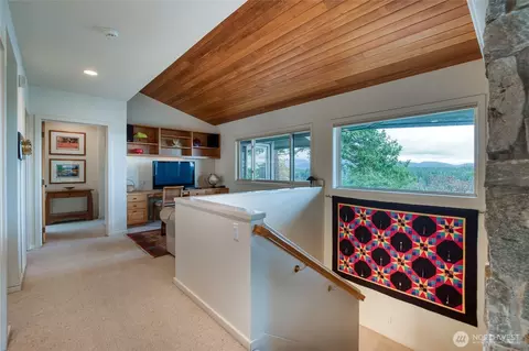Entry Way - 573 Harborview Ln, Orcas Island, WA 98243 photo 1 of 1