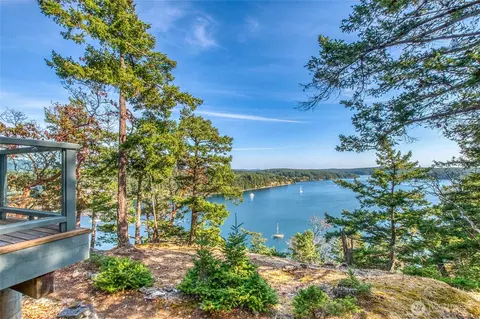 View/Area - 573 Harborview Ln, Orcas Island, WA 98243 photo 3 of 8