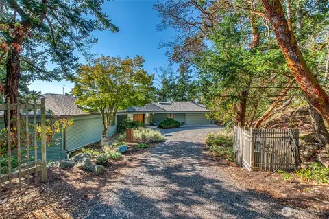 Exterior - 573 Harborview Ln, Orcas Island, WA 98243 photo 4 of 6