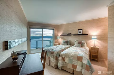 Bedroom - 573 Harborview Ln, Orcas Island, WA 98243 photo 4 of 4