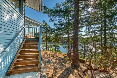 Exterior - 573 Harborview Ln, Orcas Island, WA 98243 photo 3 of 6