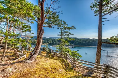 View/Area - 573 Harborview Ln, Orcas Island, WA 98243 photo 6 of 8