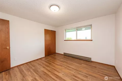 Bedroom - 1301 S 3rd Ave #19D, Sequim, WA 98382 photo 2 of 4