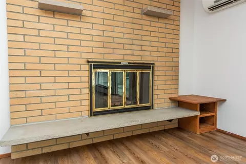 Living - 1301 S 3rd Ave #19D, Sequim, WA 98382 photo 1 of 5