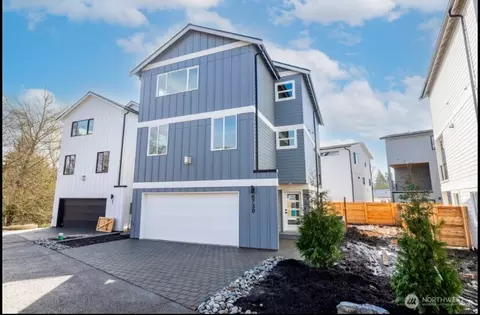 6730 21st Ave SW, Seattle, WA 98106