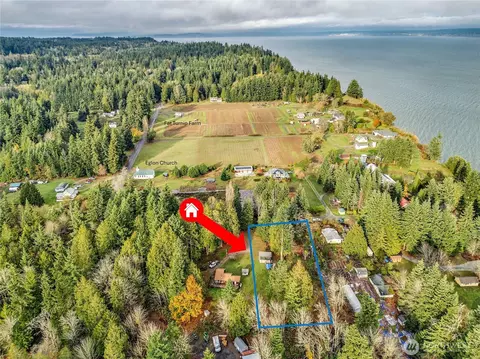 9483 NE Shipping Ln, Kingston, WA 98346