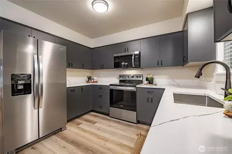 Kitchen - 8030 Dean Dr, Custer, WA 98240 photo 2 of 2