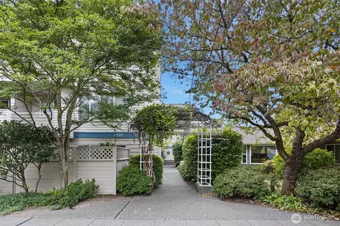 2727 E Franklin #102, Seattle, WA 98102