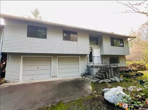 1412 Centralia Alpha Rd, Chehalis, WA 98532