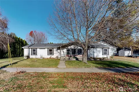 621 E Sixth St, Waitsburg, WA 99361