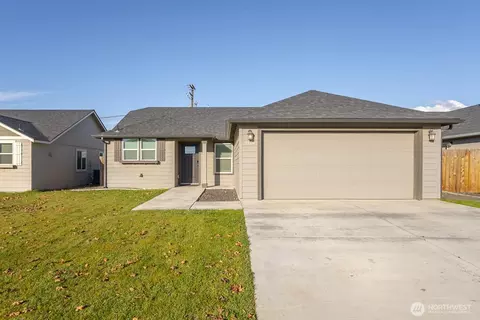 1406 E Nen Dr, Moses Lake, WA 98837