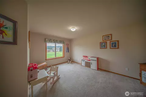 Bedroom - 15301 147th Ave E, Orting, WA 98360 photo 3 of 5