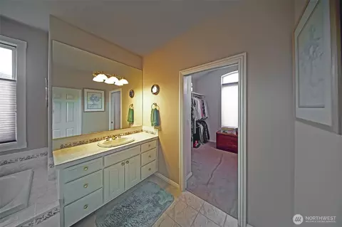 Bath - 15301 147th Ave E, Orting, WA 98360 photo 3 of 6