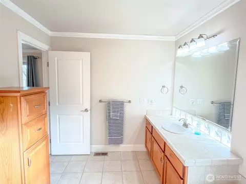 Bath - 31 Opal Ln, Sequim, WA 98382 photo 3 of 6