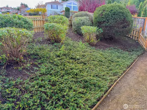 Exterior - 31 Opal Ln, Sequim, WA 98382 photo 4 of 5