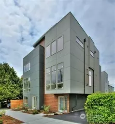 3653 Francis Ave N, Seattle, WA 98103