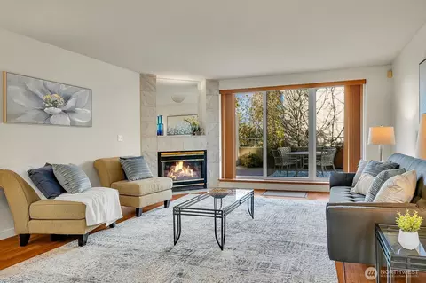 619 5th Ave W #203, Seattle, WA 98119