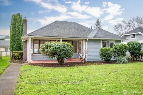 1531 Nichols Blvd, Longview, WA 98632