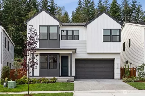 20402 154th St E #4, Bonney Lake, WA 98391