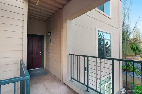 2440 S Steele St #211, Tacoma, WA 98405