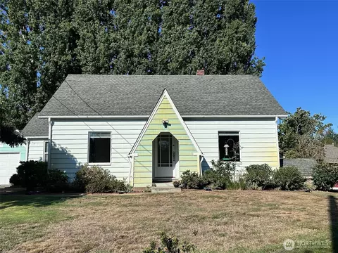 1903 S Bay Rd NE, Olympia, WA 98506