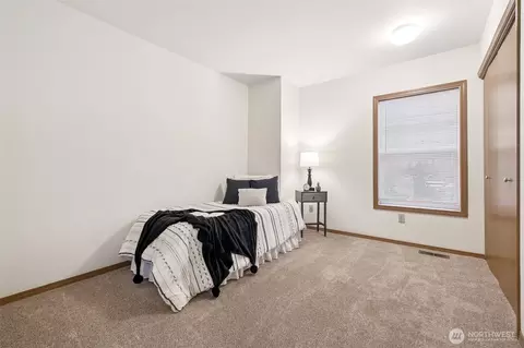 Bedroom - 3009 Porter St, Enumclaw, WA 98022 photo 2 of 3