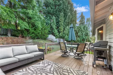 Exterior - 16232 122nd Ave NE, Bothell, WA 98011 photo 3 of 8