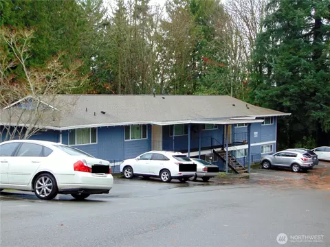 Exterior - 303 Poppy Rd, Bothell, WA 98012 photo 12 of 19