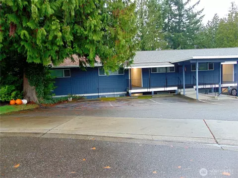 Exterior - 303 Poppy Rd, Bothell, WA 98012 photo 3 of 19