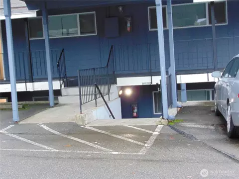 Exterior - 303 Poppy Rd, Bothell, WA 98012 photo 7 of 19