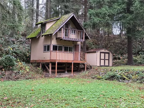 41411 E 109th Avenue Ct E, Eatonville, WA 98328