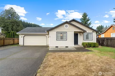 134 N Johnson Ave, Yacolt, WA 98675