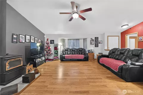 Living - 214 Cedar St E, Roy, WA 98580 photo 3 of 3