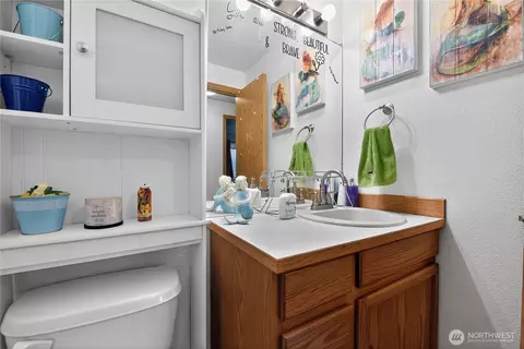 Bath - 214 Cedar St E, Roy, WA 98580 photo 2 of 4