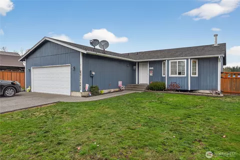 214 Cedar St E, Roy, WA 98580
