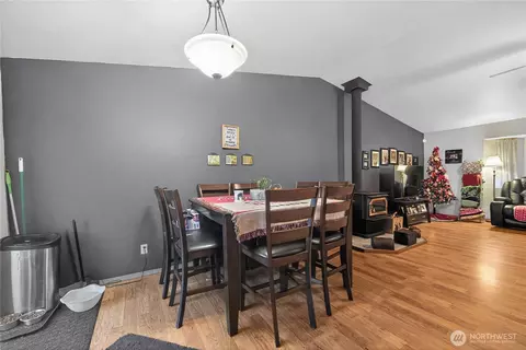 Dining - 214 Cedar St E, Roy, WA 98580 photo 1 of 1
