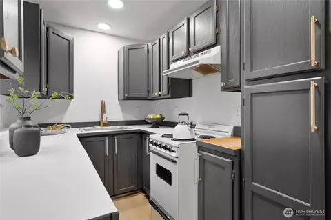 Kitchen - 210 97th Pl SE, Everett, WA 98208 photo 6 of 6
