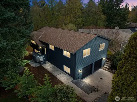 210 97th Pl SE, Everett, WA 98208