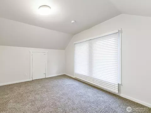 Bedroom - 304 Varner Ave SE, Orting, WA 98360 photo 3 of 4