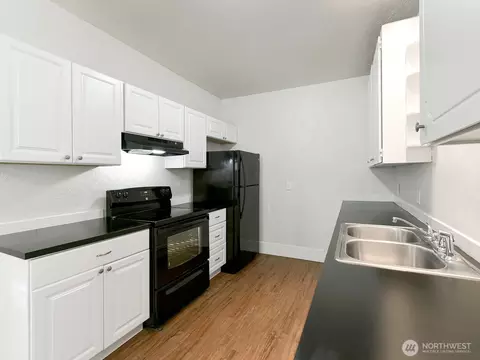 Kitchen - 304 Varner Ave SE, Orting, WA 98360 photo 1 of 4