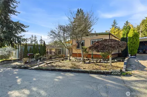 7311 Chambers Creek Rd W #37, University Place, WA 98467