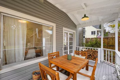 Exterior - 5724 Lowell Rd, Everett, WA 98203 photo 4 of 6