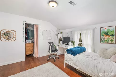 Bedroom - 5724 Lowell Rd, Everett, WA 98203 photo 5 of 5