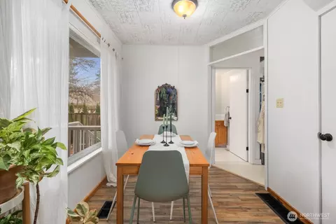 Dining - 5724 Lowell Rd, Everett, WA 98203 photo 1 of 1