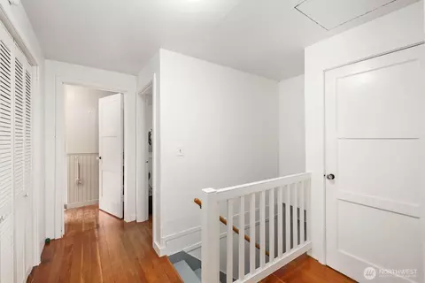 Entry Way - 5724 Lowell Rd, Everett, WA 98203 photo 1 of 1