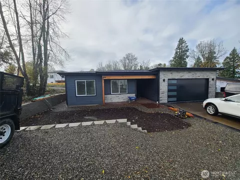 8721 Charel Dr, Blaine, WA 98230