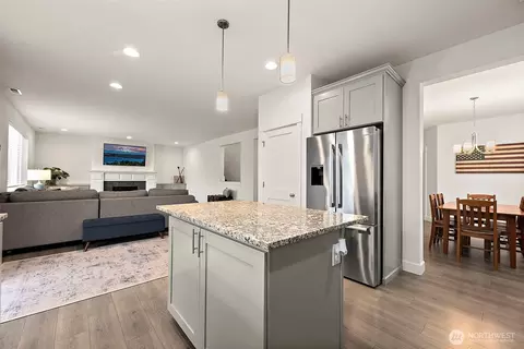 Kitchen - 507 Cope St SW, Orting, WA 98360 photo 4 of 4